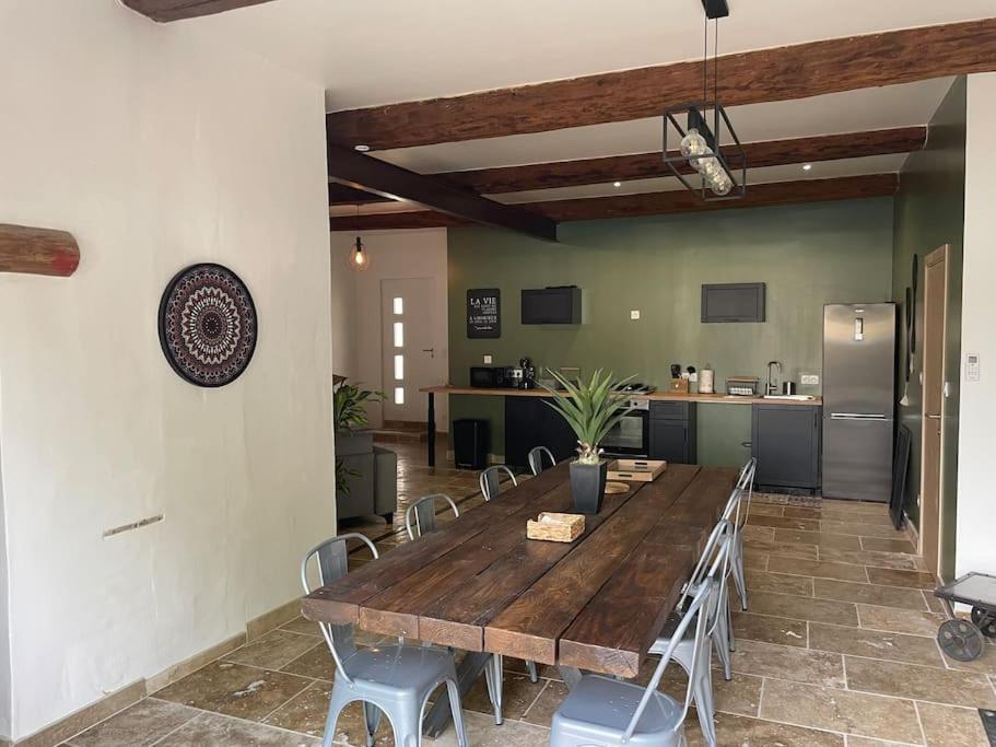 Maison De Charme Avec Piscine Monteux Εξωτερικό φωτογραφία